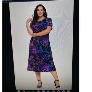 Jostar Women's Stretchy Long Dress  Maxi No size tag XL Short Sleeve Print bold